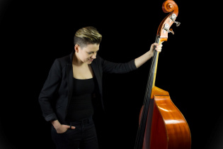 Alana Dawes - Bassist